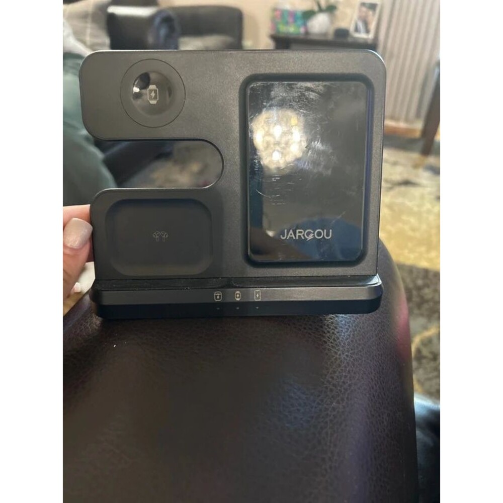 Jargou 3-in-1 wireless charging station for Apple iPhones, Apple Watches